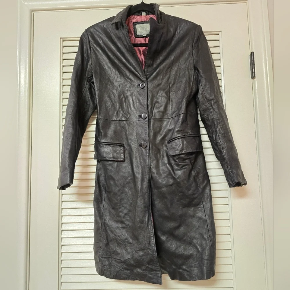 Juliet Michelle - Black Long Leather Button Jacket With Pink Lining